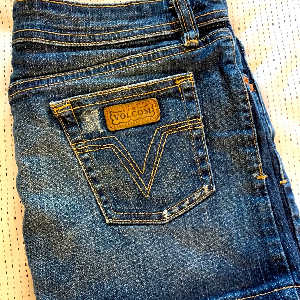 Volcom skirt